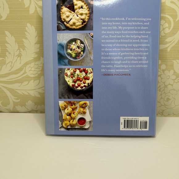 Debbie Macomber’s Table CookBook - Picture 3 of 8